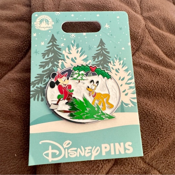 NWT. Disney Mickey and Pluto Limited Release Festive Pin. Mickey and Pluto - Picture 2 of 7